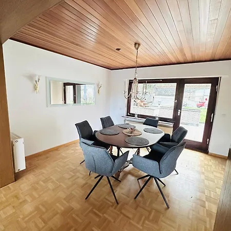 Eifelblick Loft-apartment Villa